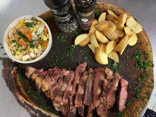 El Cartel Steak & Grill